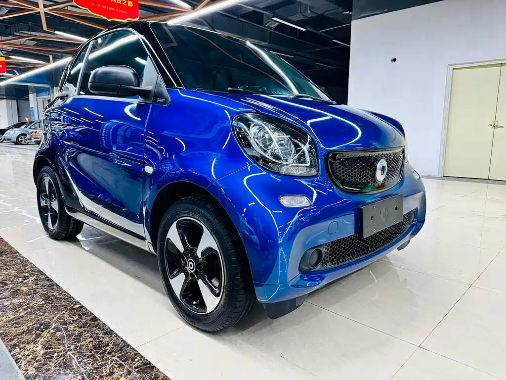 smart fortwo 1.0 L 52 kW Hardtop Passion CN-V