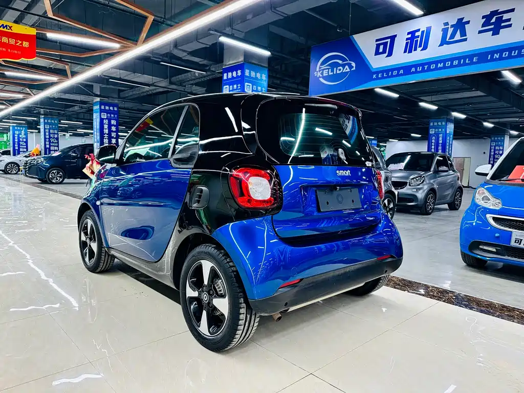 smart fortwo 1.0 L 52 kW Hardtop Passion CN-V