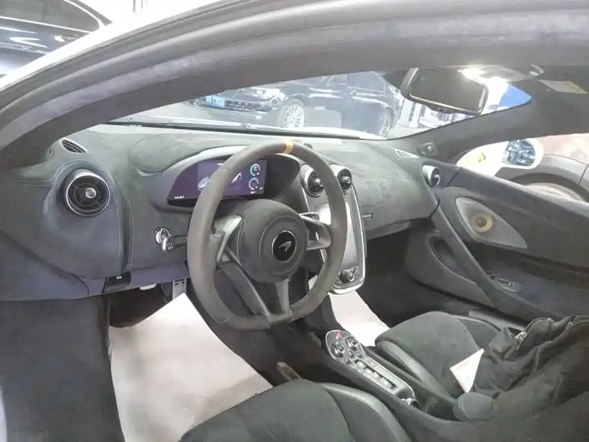 McLaren 600 LT 3.8 T Coupe
