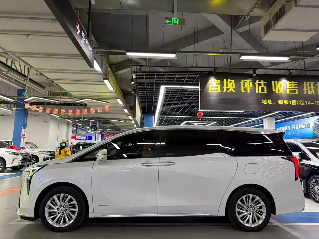 Century 2.0 T 6-seat Heritage