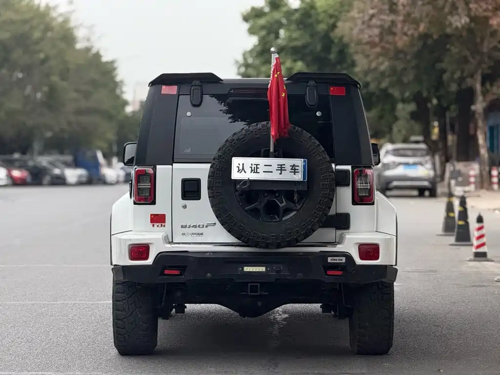 BAIC BJ40 2.0 D Auto 4 WD Blade Hero Swordsman
