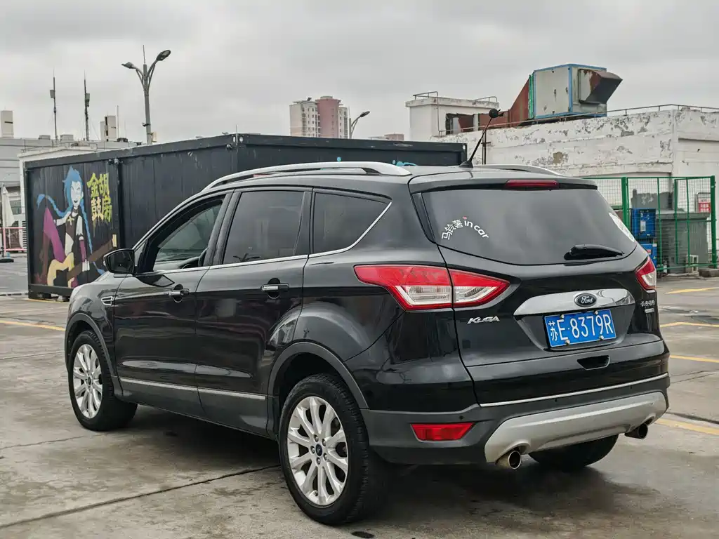 Kuga 1.6 L GTDi 4 WD Elite