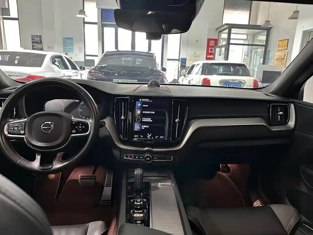 Volvo XC60 PHEV T8 E Drive Hybrid Smart Vision Sport