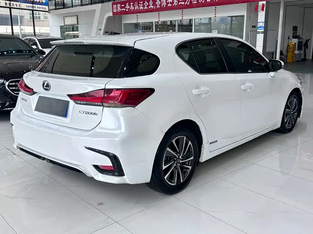 Lexus CT CT200 h Elite Mono CN-V