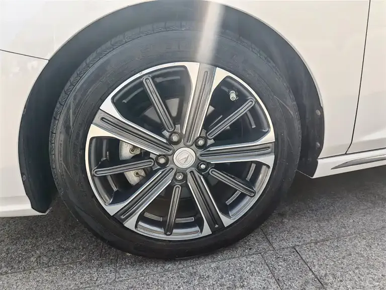 Changan Ruicheng CC Blue Whale 1.5 T DCT Luxury