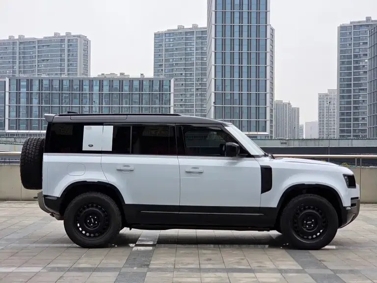 Land Rover Defender Facelift 110 3.0 T P400 X-DYNAMIC HSE