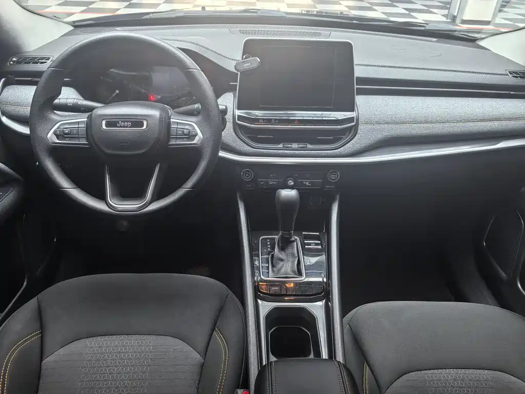 Compass 220 T Auto Comfort