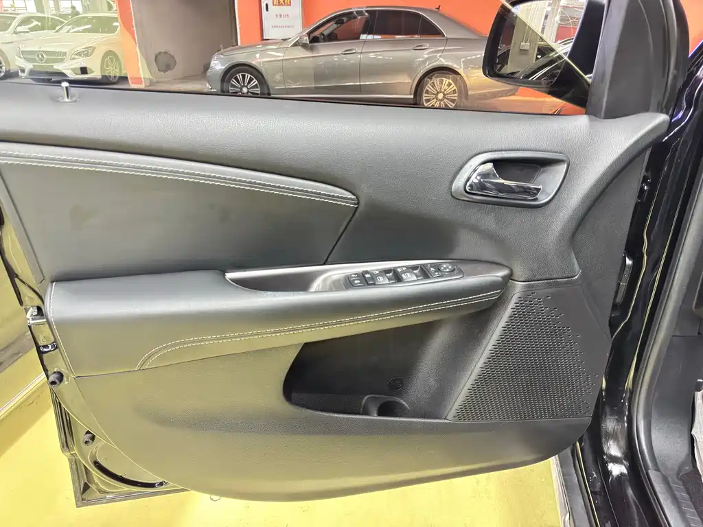 Journey 2.0 TD 4 WD Wagon