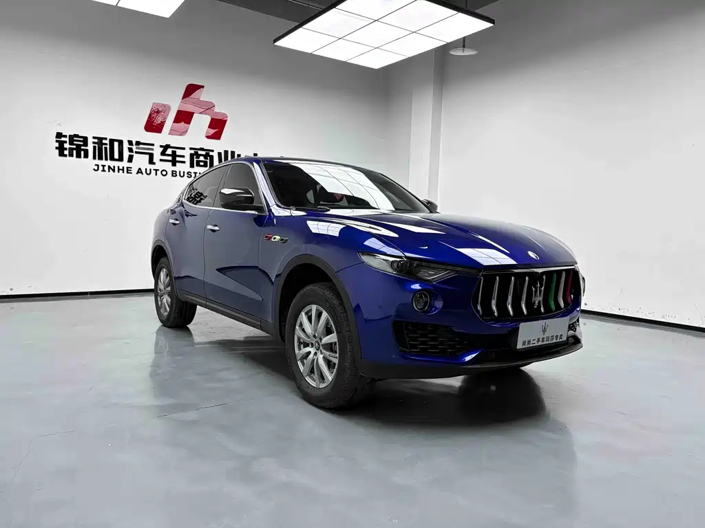 Levante 3.0 T Classic