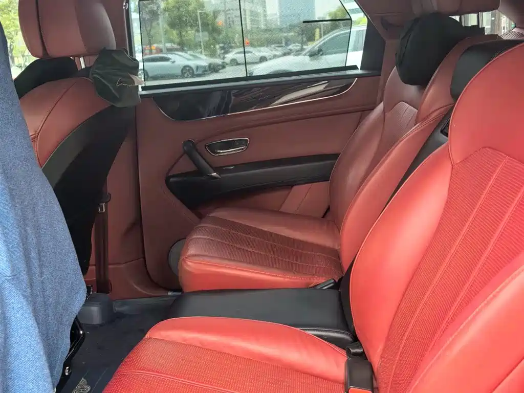 Bentayga 4.0 T V8
