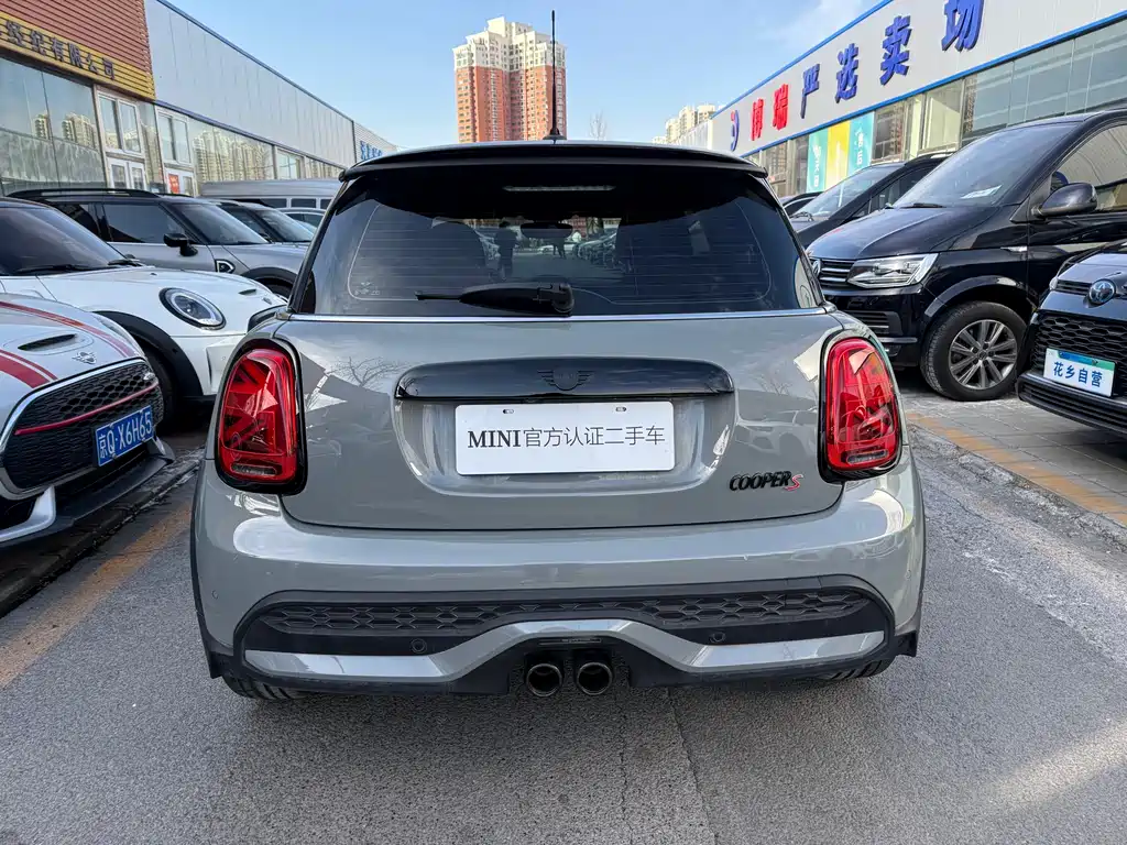 MINI Facelift 2.0 T COOPER S Artist