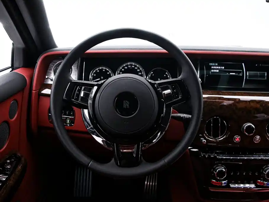 Phantom 6.7 T LWB Range