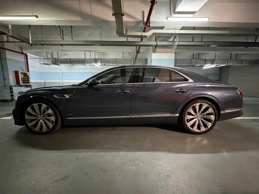 Flying Spur 6.0 T W12 Standard
