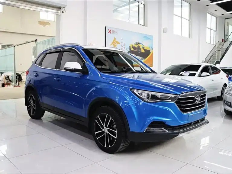 Besturn X40 1.6 L Auto Luxury