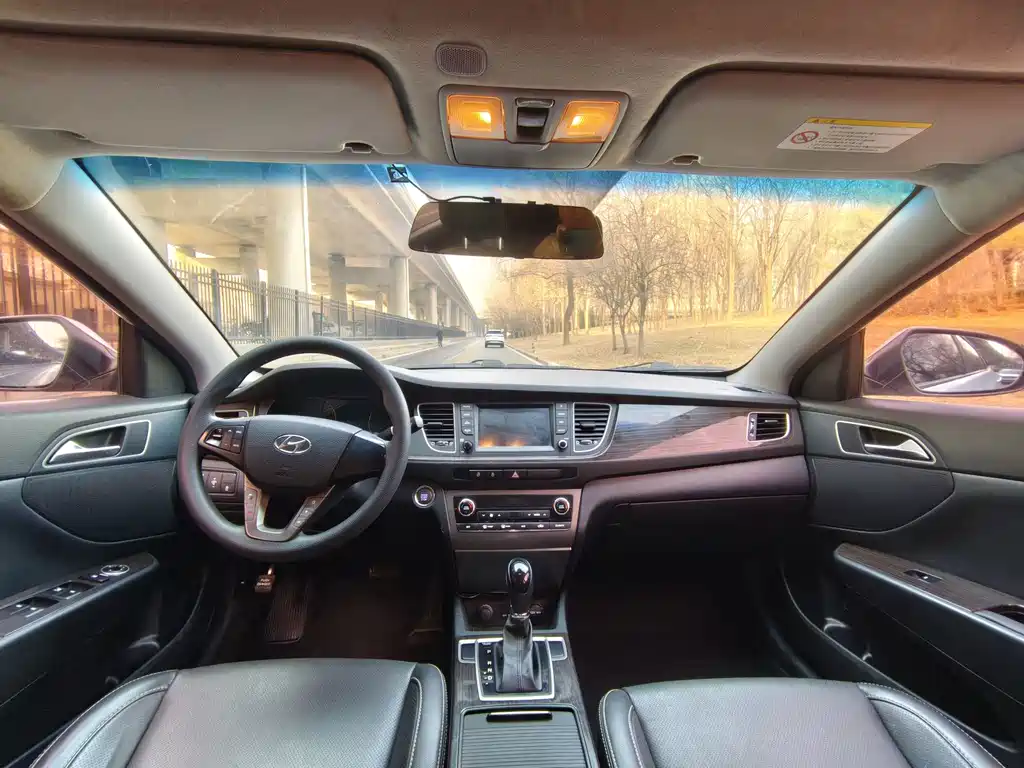 Mistra 1.6 T Auto Intelligent GLS