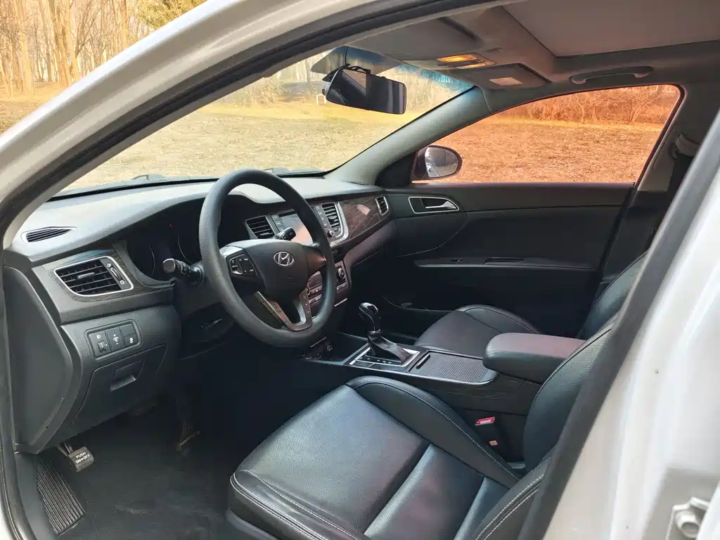 Mistra 1.6 T Auto Intelligent GLS
