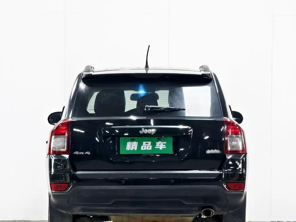 Compass (Import) 2.4 L 4 WD Sport