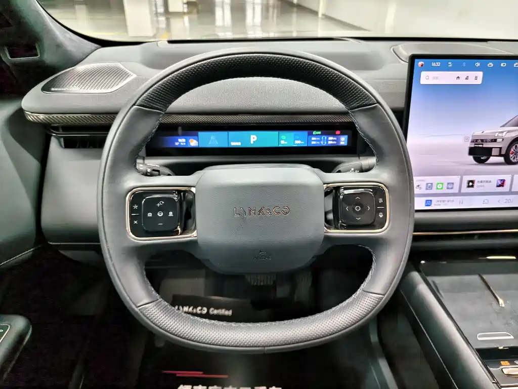 Lynk & Co 900 领克900 2025款 2.0 T Ultra 6座