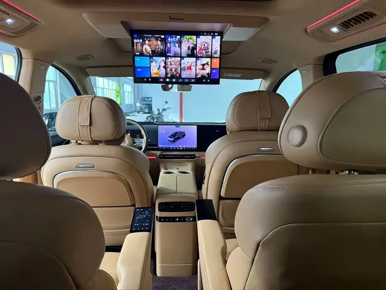 Voyah Dreamer PHEV 4 WD Distinguished Qiankun