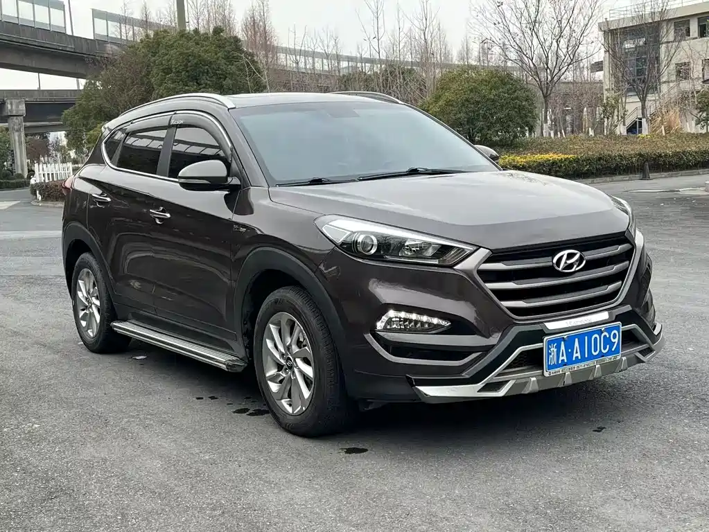 Tucson 1.6 T DCT 2 WD Intelligent