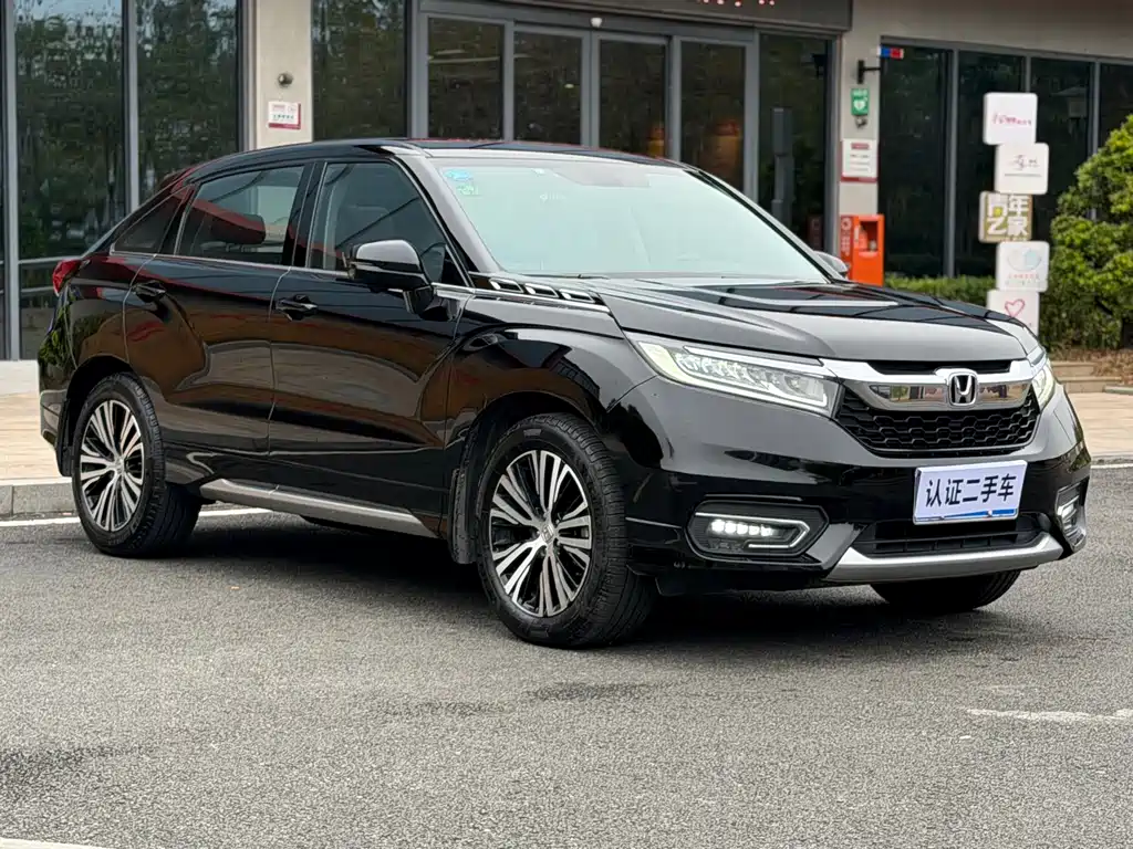 Avancier 370 TURBO 2 WD Luxury