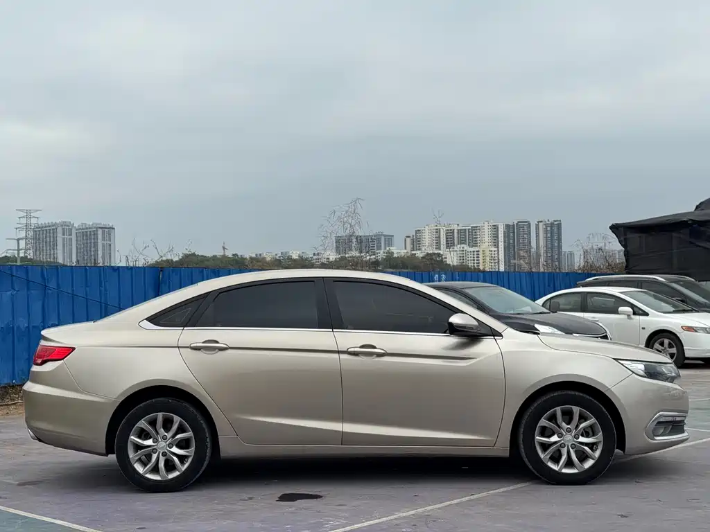 Emgrand GL 1.8 L Manual Elite