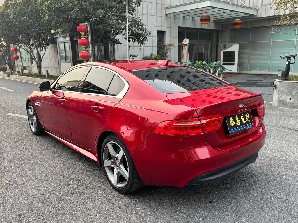 Jaguar XE 2.0 T 200 PS R-Sport