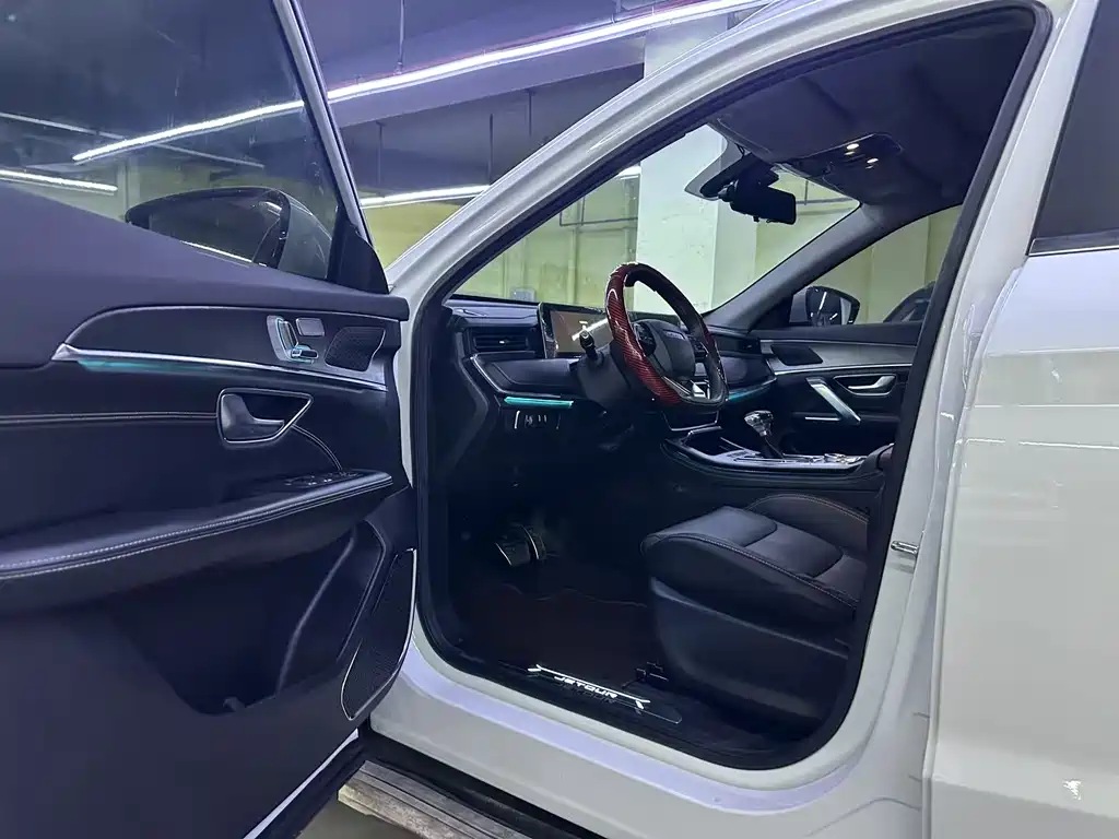 Jetour X70 PLUS 1.5 T DCT Mountain 7-seat