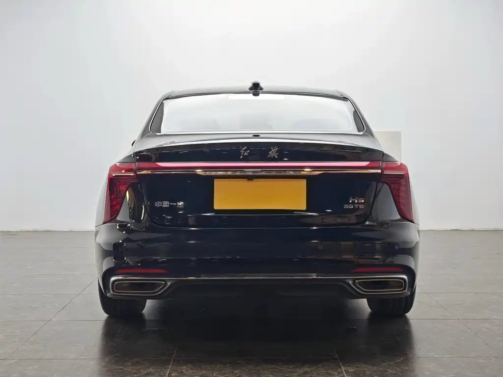Hongqi H5 1.5 T DCT Connected Flagship Charm