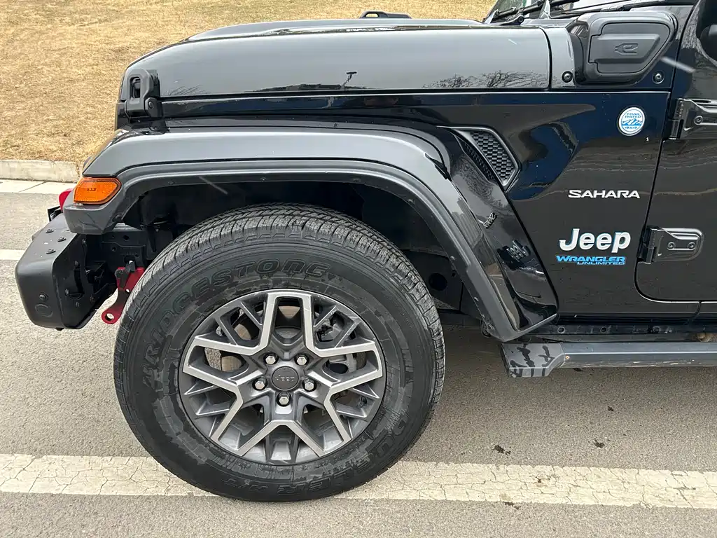 Wrangler NEV 4-door 2.0 T 4 xe Sahara