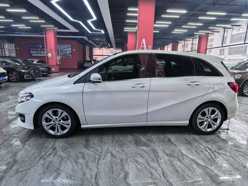 Mercedes-Benz B-Class B 200 Fashion