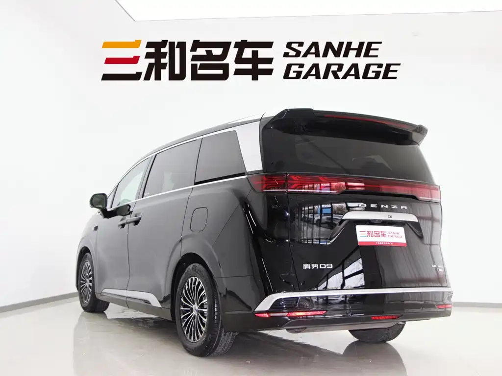 Denza D9 DM-i Smart Drive 1020 4 WD Flagship
