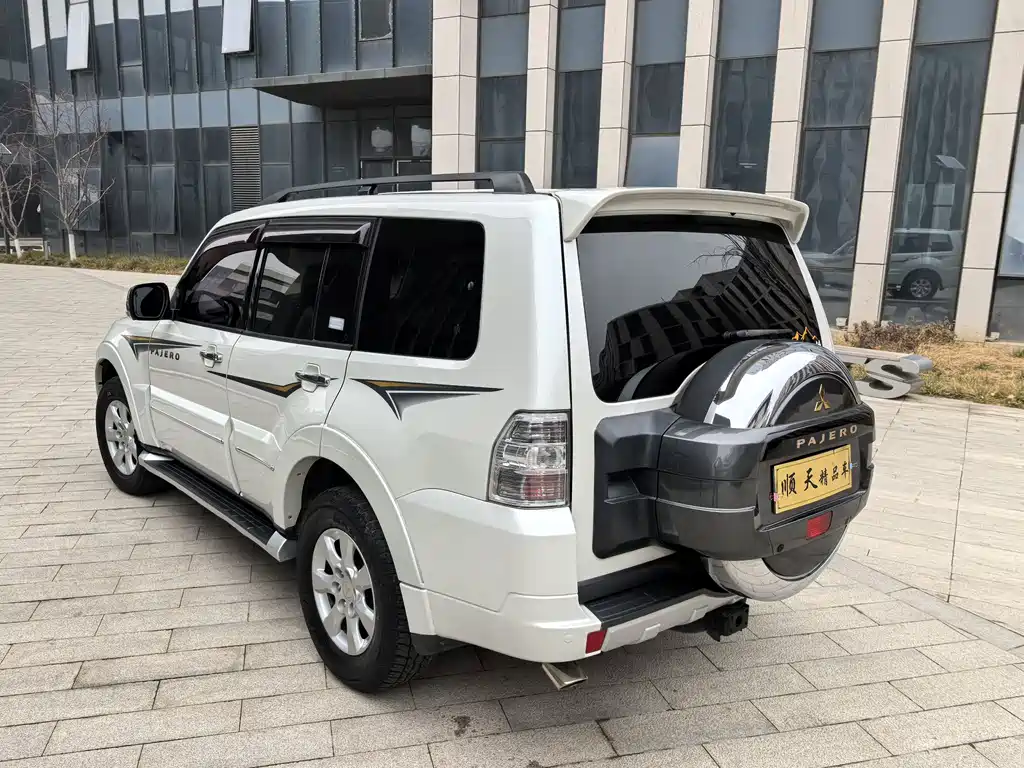 Pajero (Import) 帕杰罗进口 2016款 3.0 L 自动豪华版 国V