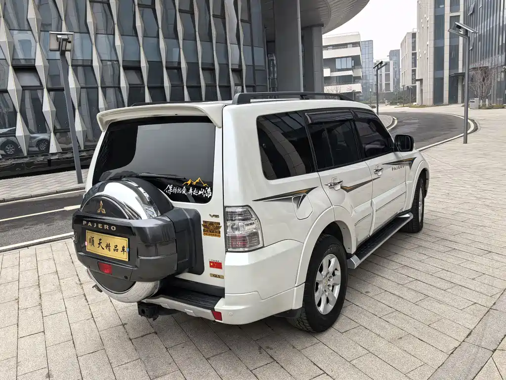 Pajero (Import) 帕杰罗进口 2016款 3.0 L 自动豪华版 国V
