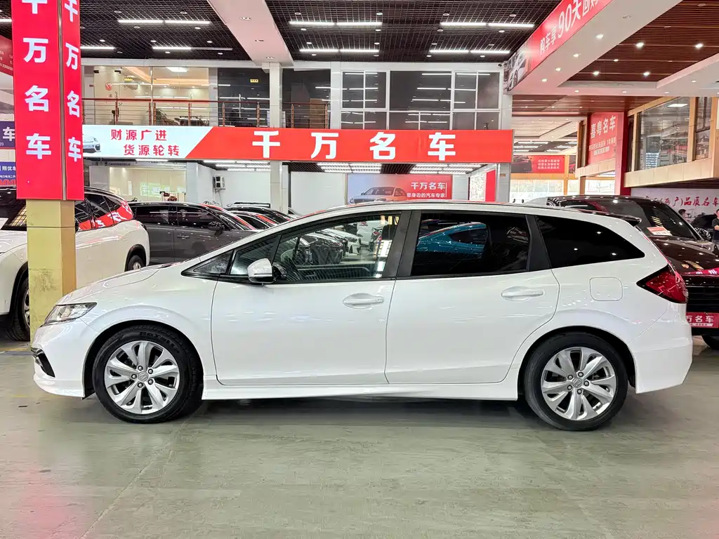 Jade 1.8 L Auto Comfort 5-seat