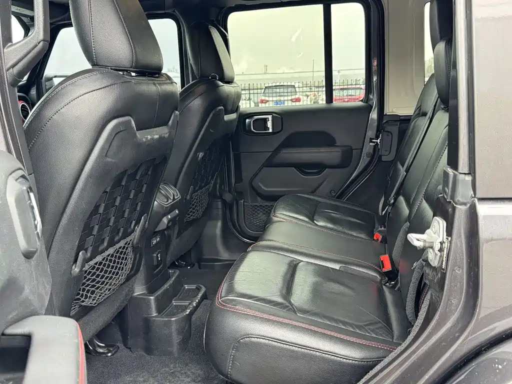 Wrangler 2.0 T Rubicon 4-door