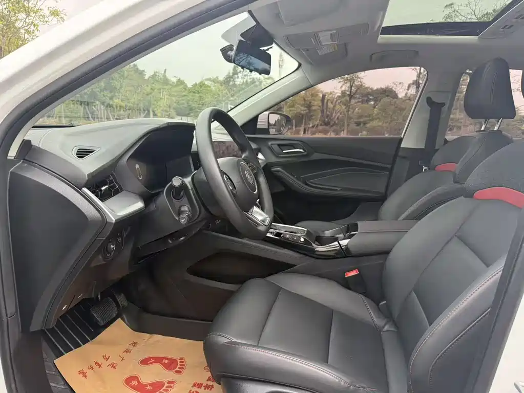 MG5 180 DVVT CVT Luxury