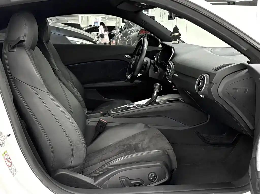 Audi TT TT Coupe 45 TFSI quattro