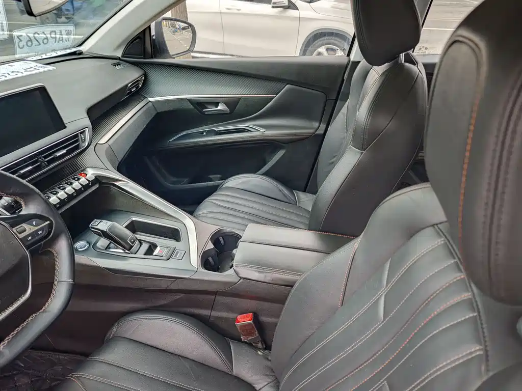 Peugeot 5008 350 THP 7-seat Elite