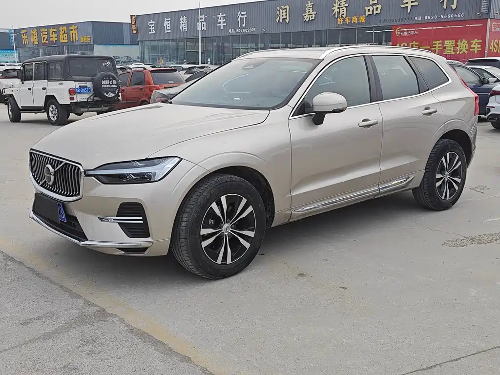 Volvo XC60 B5 4 WD Smart Ease Luxury