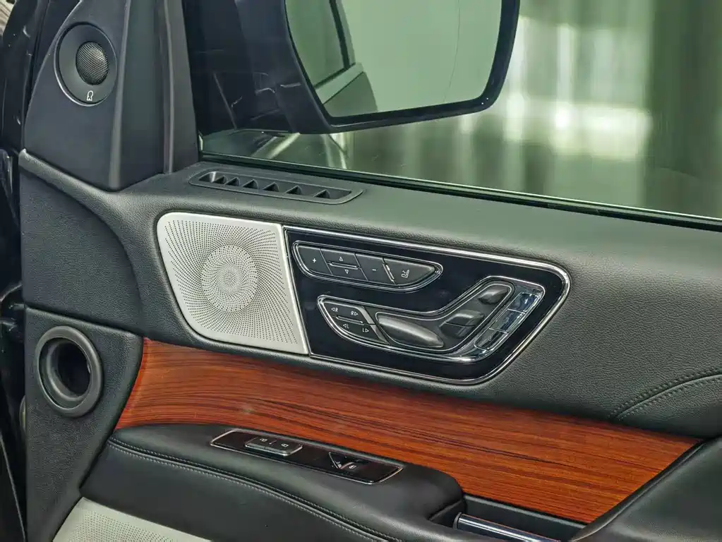Navigator 3.5 T Honor Shine CN-VI