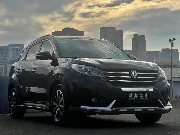 Dongfeng Fengguang 580 1.5 T CVT Luxury