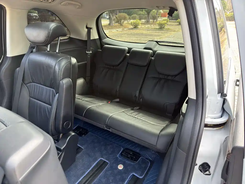 Elysion 2.4 L Style