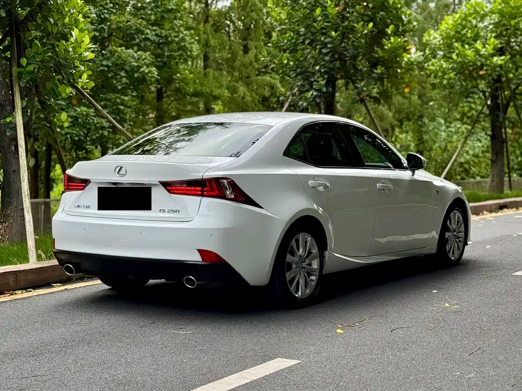Lexus IS 250 F SPORT