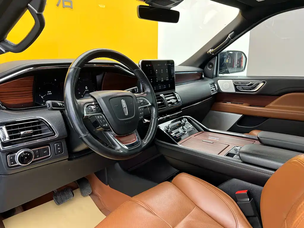Navigator 3.5 T Honor Shine