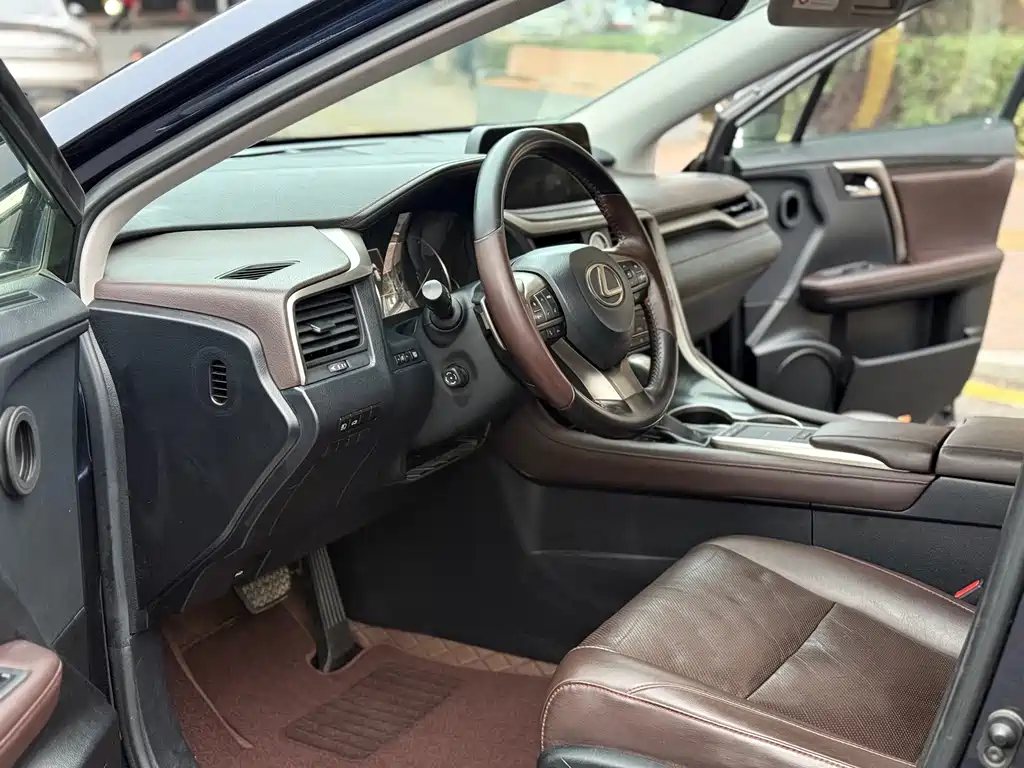 Lexus RX 300 2 WD Comfort CN-VI