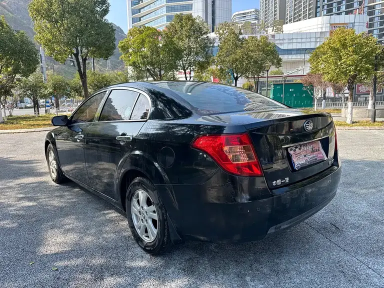 Besturn B50 1.6 L Auto Luxury