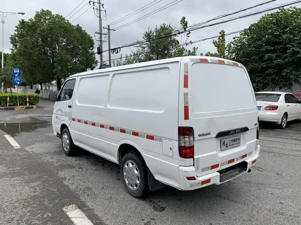 Jinbei Hiace 2.0 L Express Series Luxury Cargo Van Standard CN-VI 1 TZS