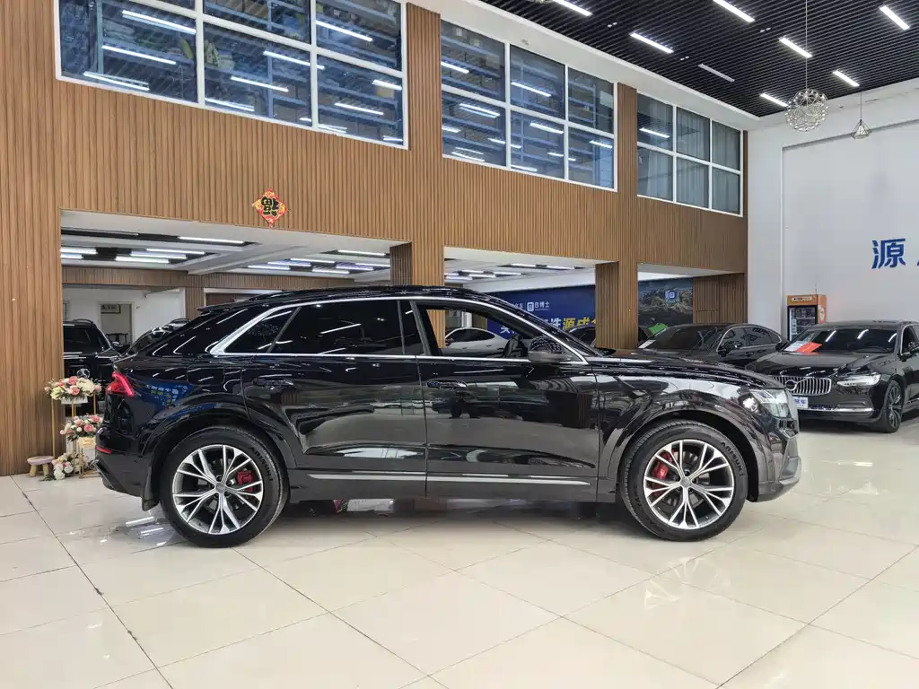 Audi Q8 55 TFSI Select Dynamic