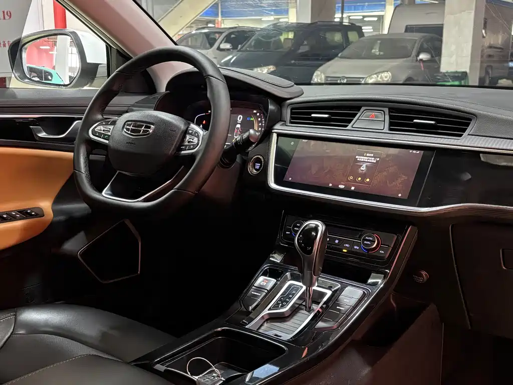 Emgrand GL 1.4 T CVT Luxury